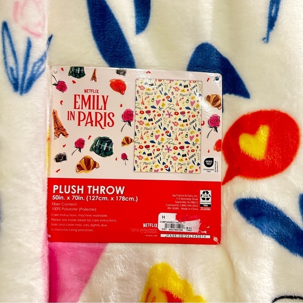 Emily in Paris Netflix Ultra Soft Plush Fleece Throw Blanket - Picture 5 of 6